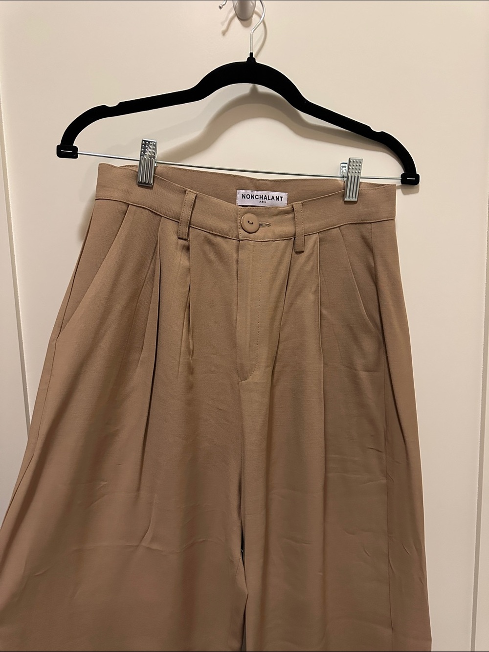NONchalant Khaki Wide-Leg Pleated Pants - Picture 5 of 6